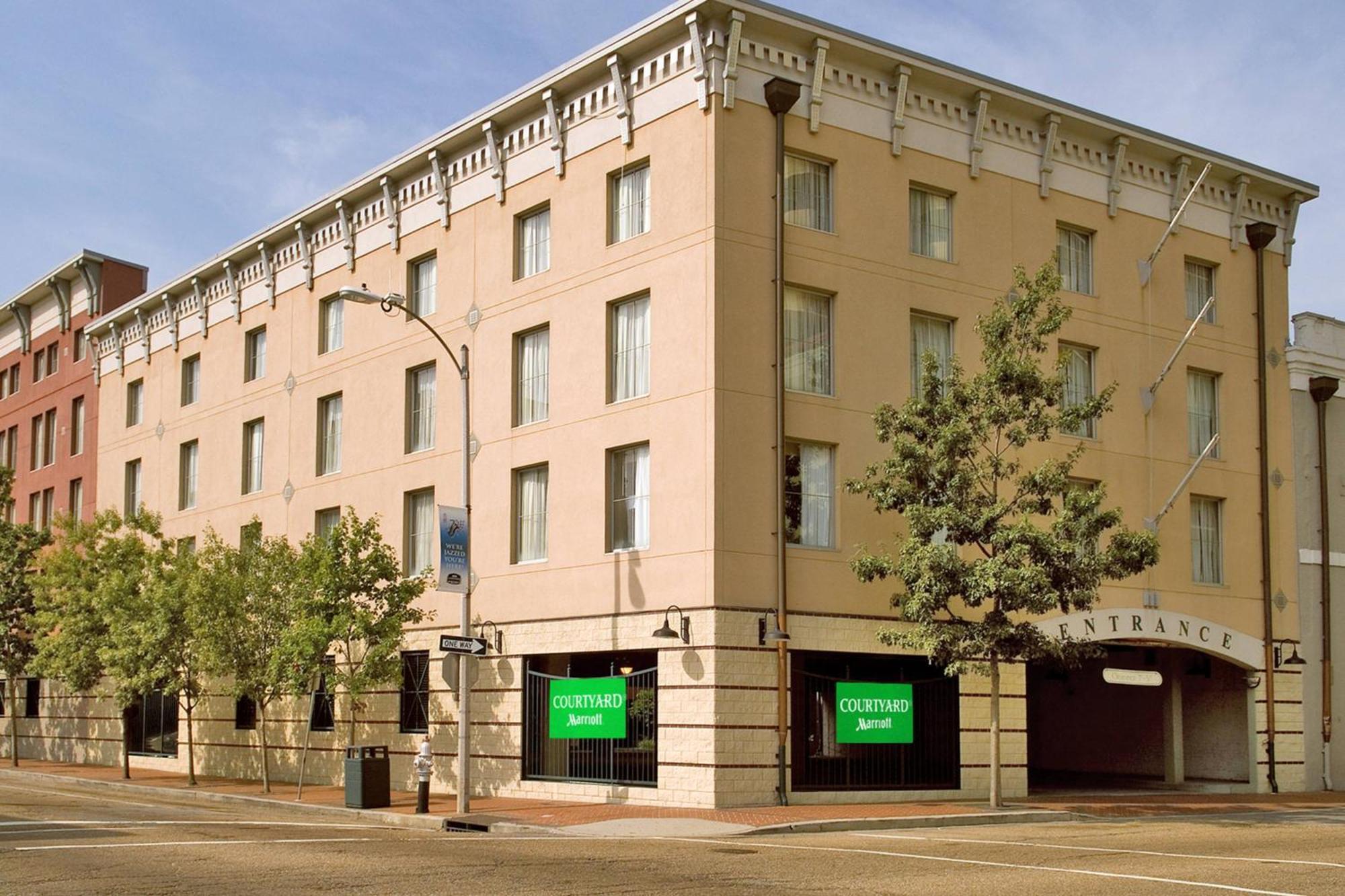 Courtyard By Marriott New Orleans Warehouse Arts District Hotel Exterior photo